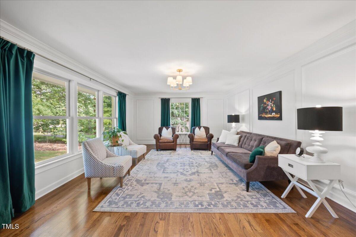 8909 Hunting Trail