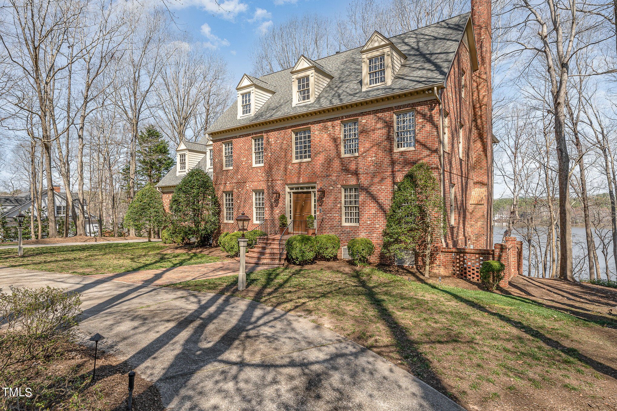 4808 Clubview Court