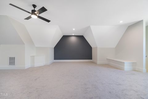 listing image 82
