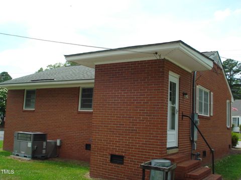 A home in Dunn