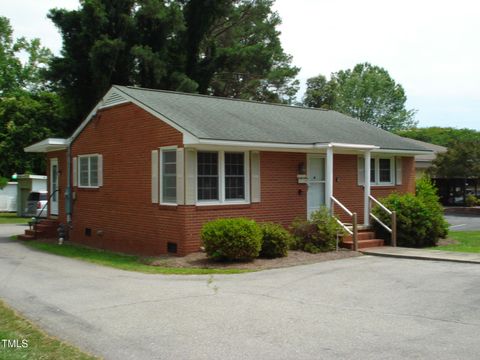 A home in Dunn