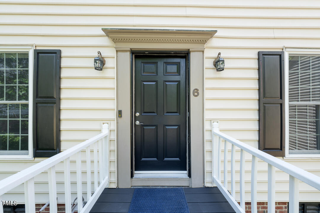 6 Weathergreen Court