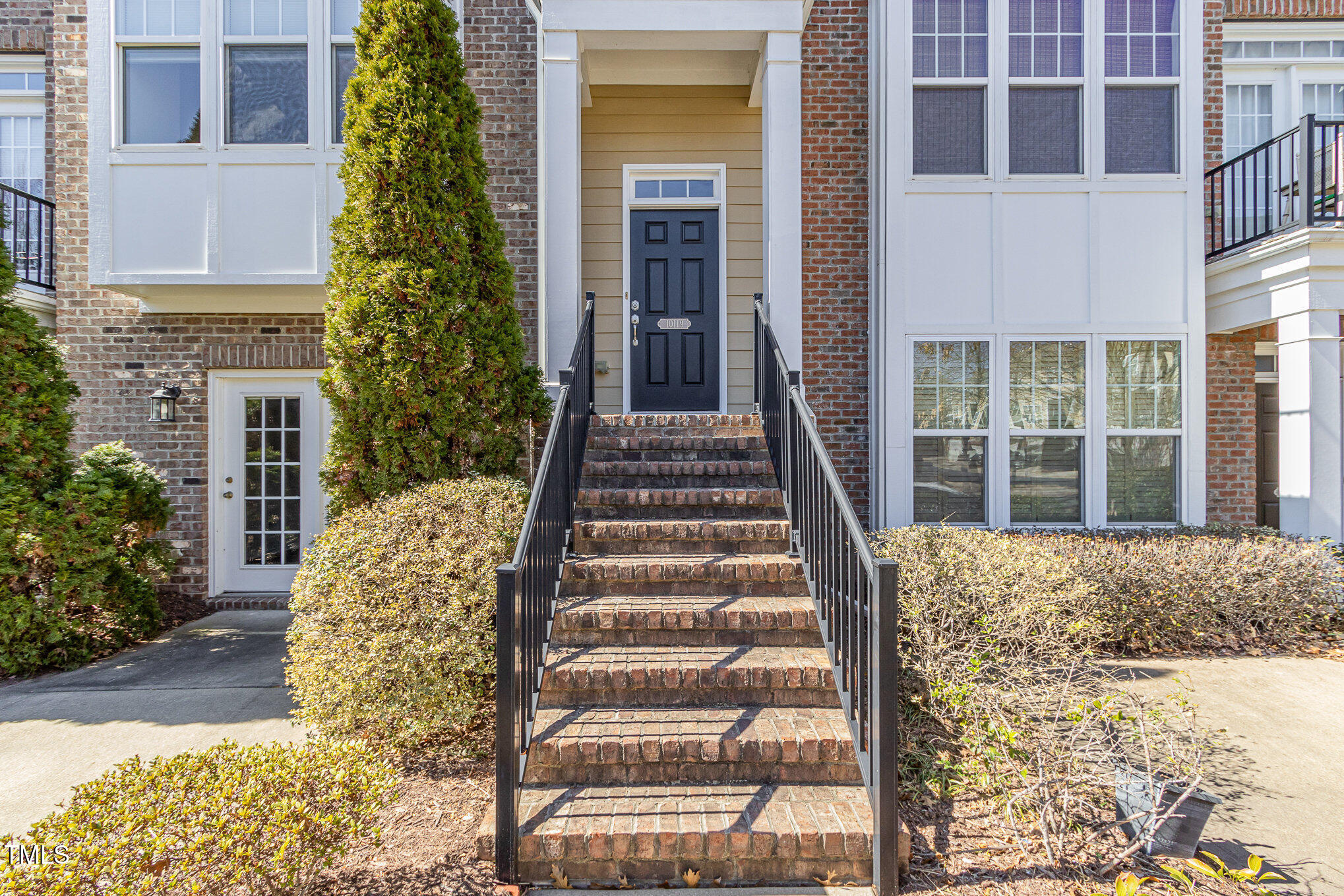 10119 Glen Autumn Road