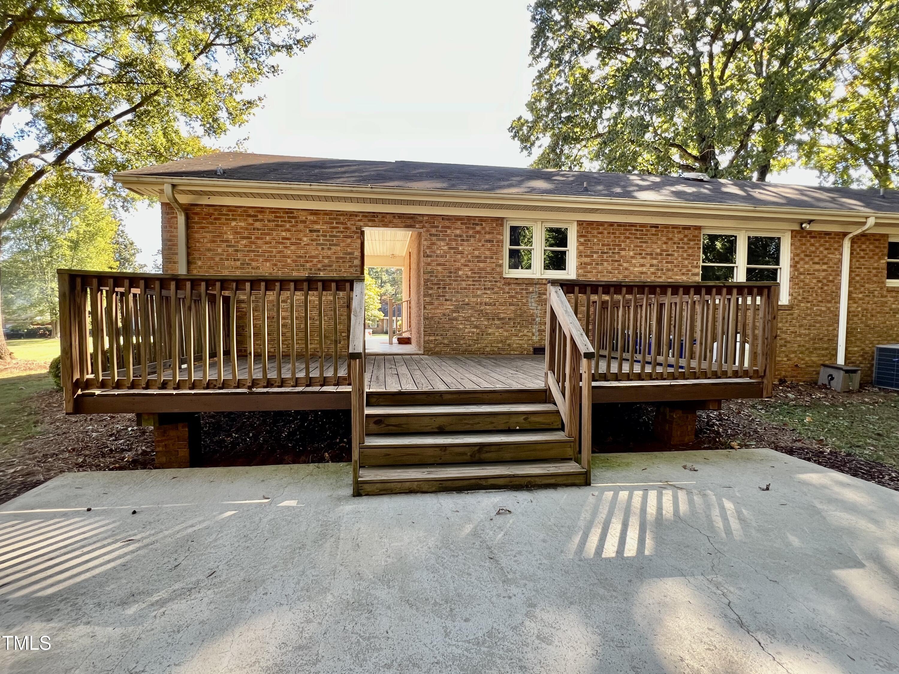 1016 Driftwood Drive