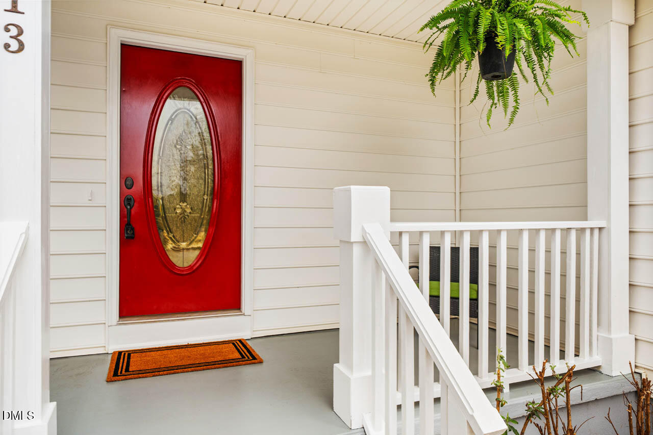 213 S English Hill Lane