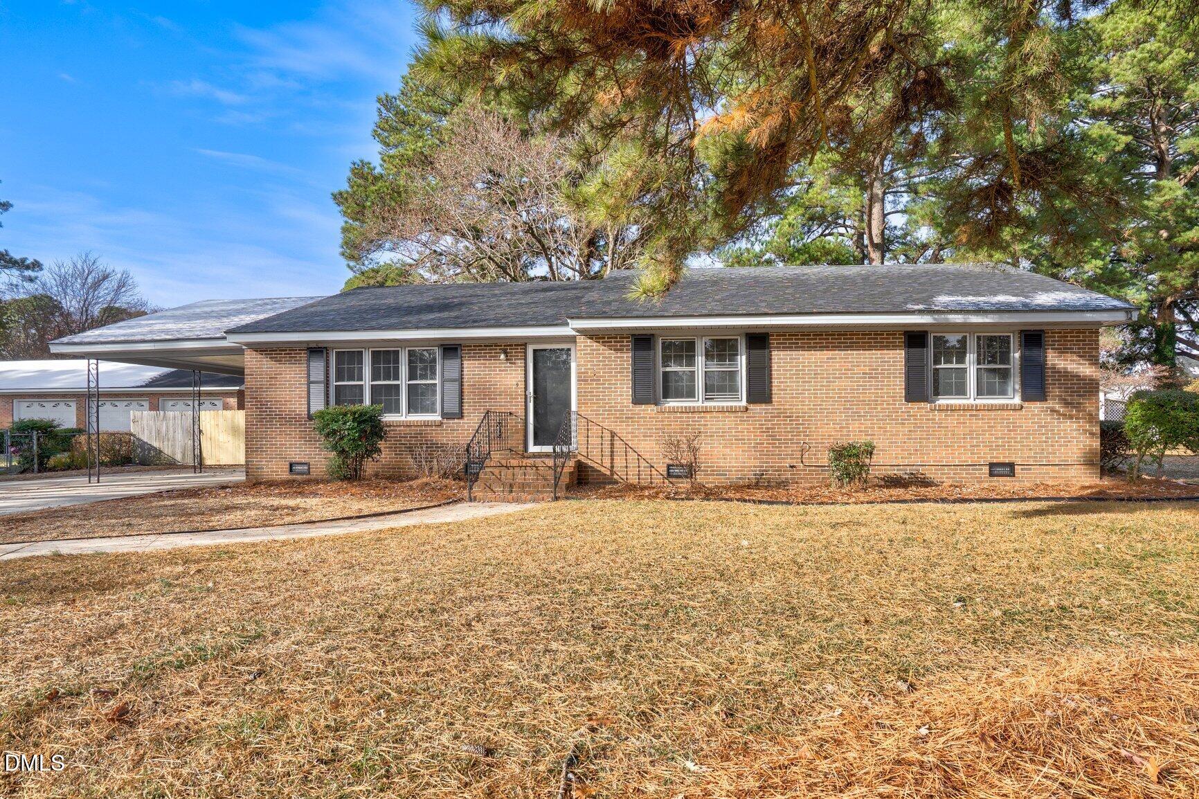 507 Glendale Drive W