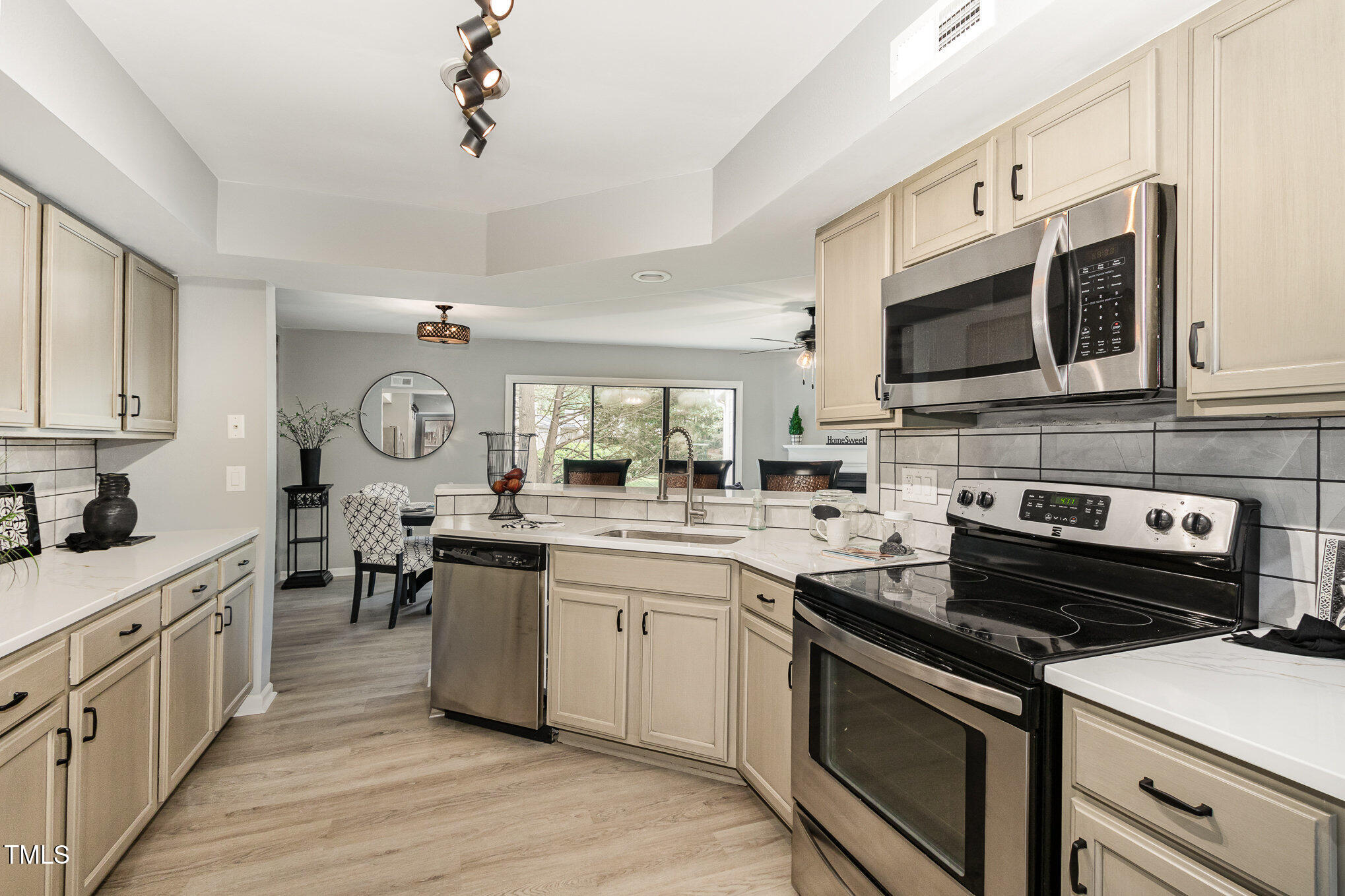7708 Falcon Rest Circle