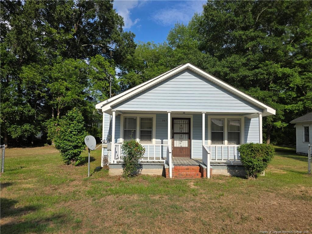 207 Triangle Place