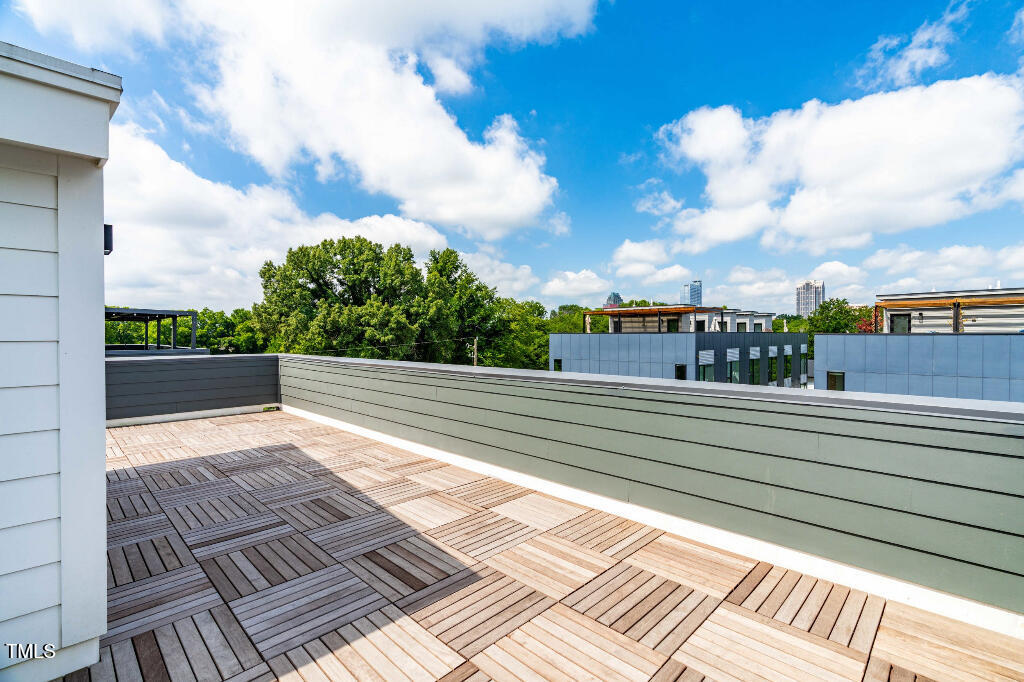 2 Seawell Avenue 101