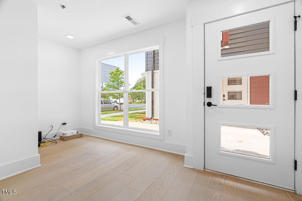 2 Seawell Avenue 101