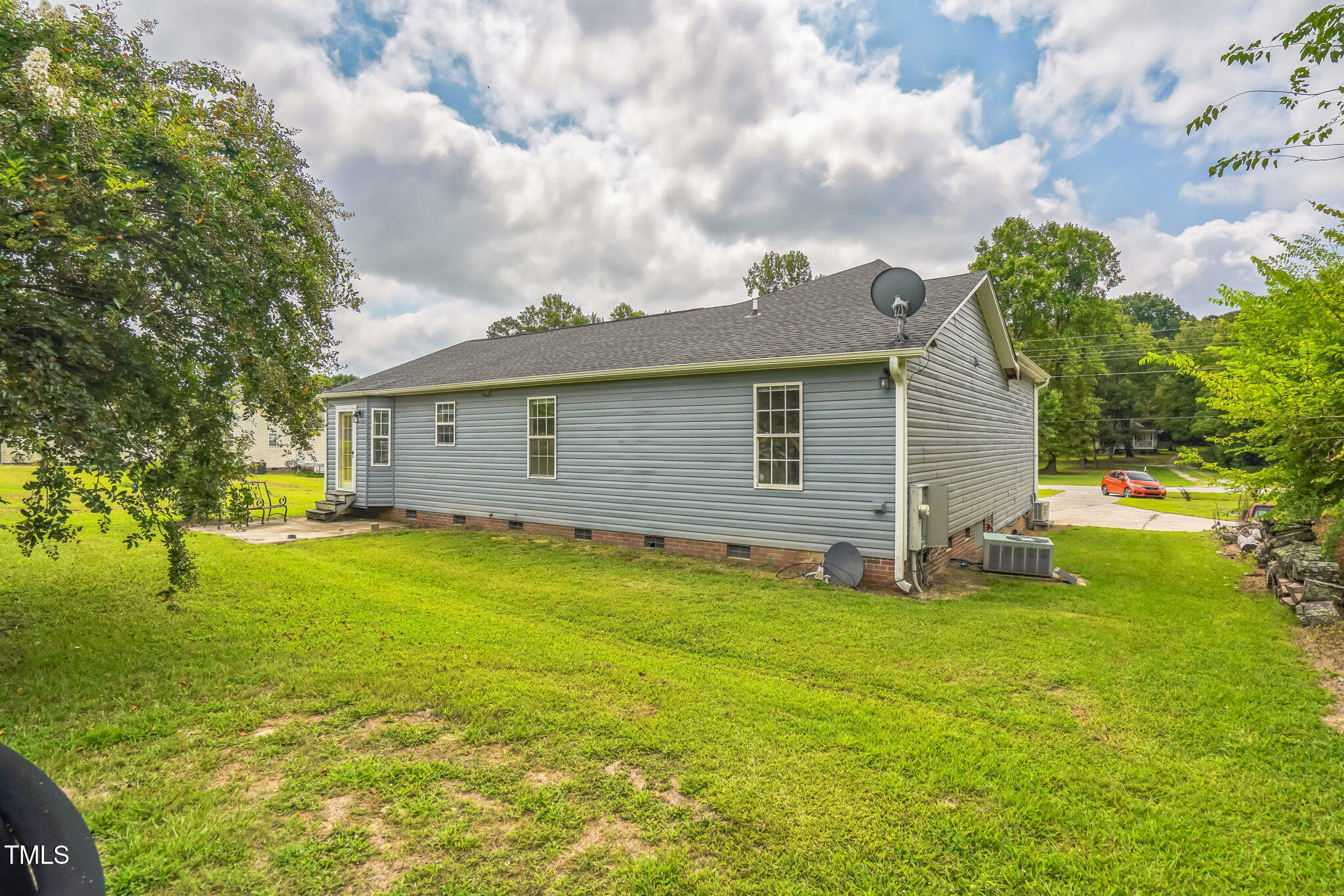 1270 Old School Road Road