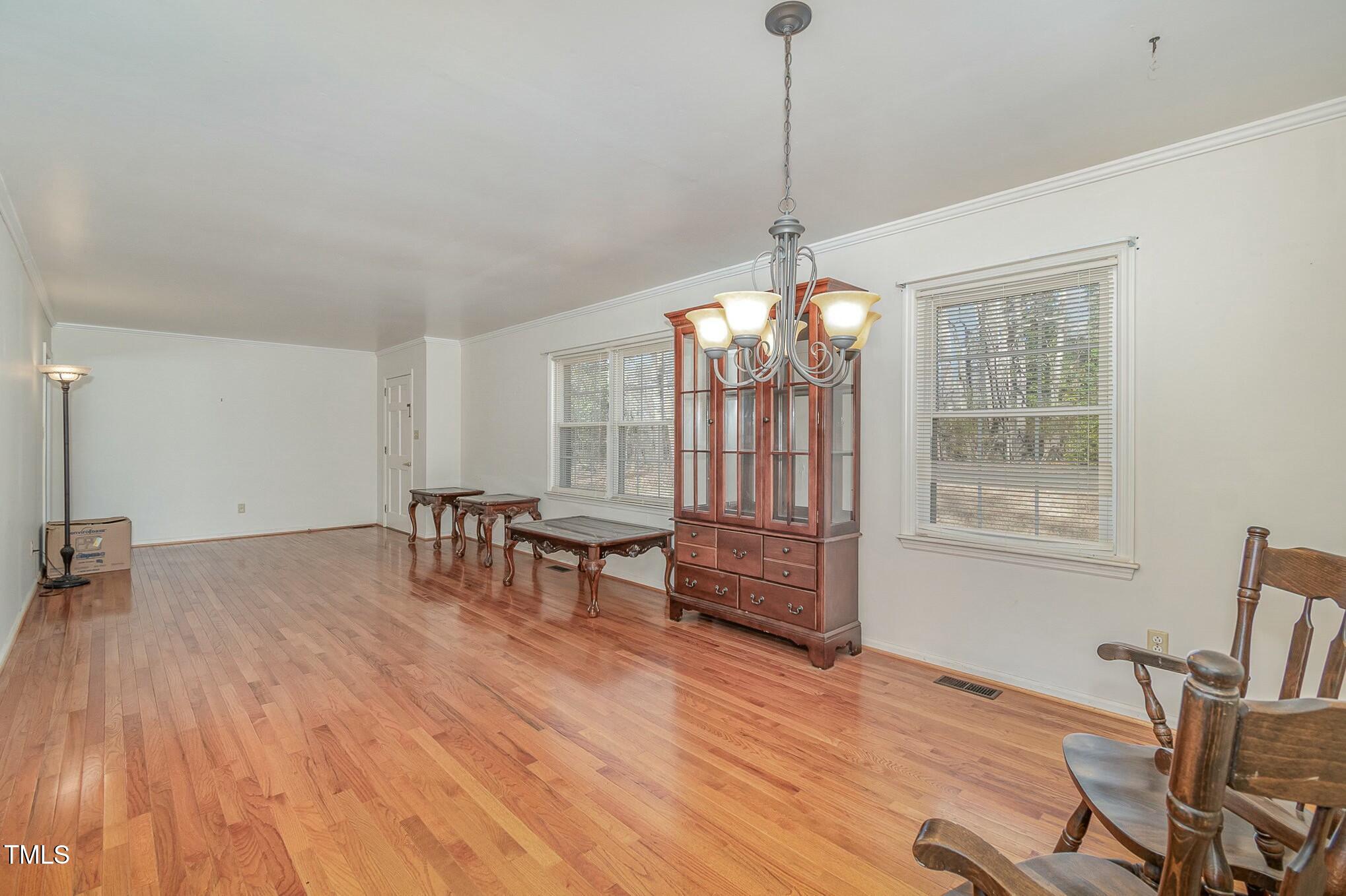 1103 Driftwood Drive