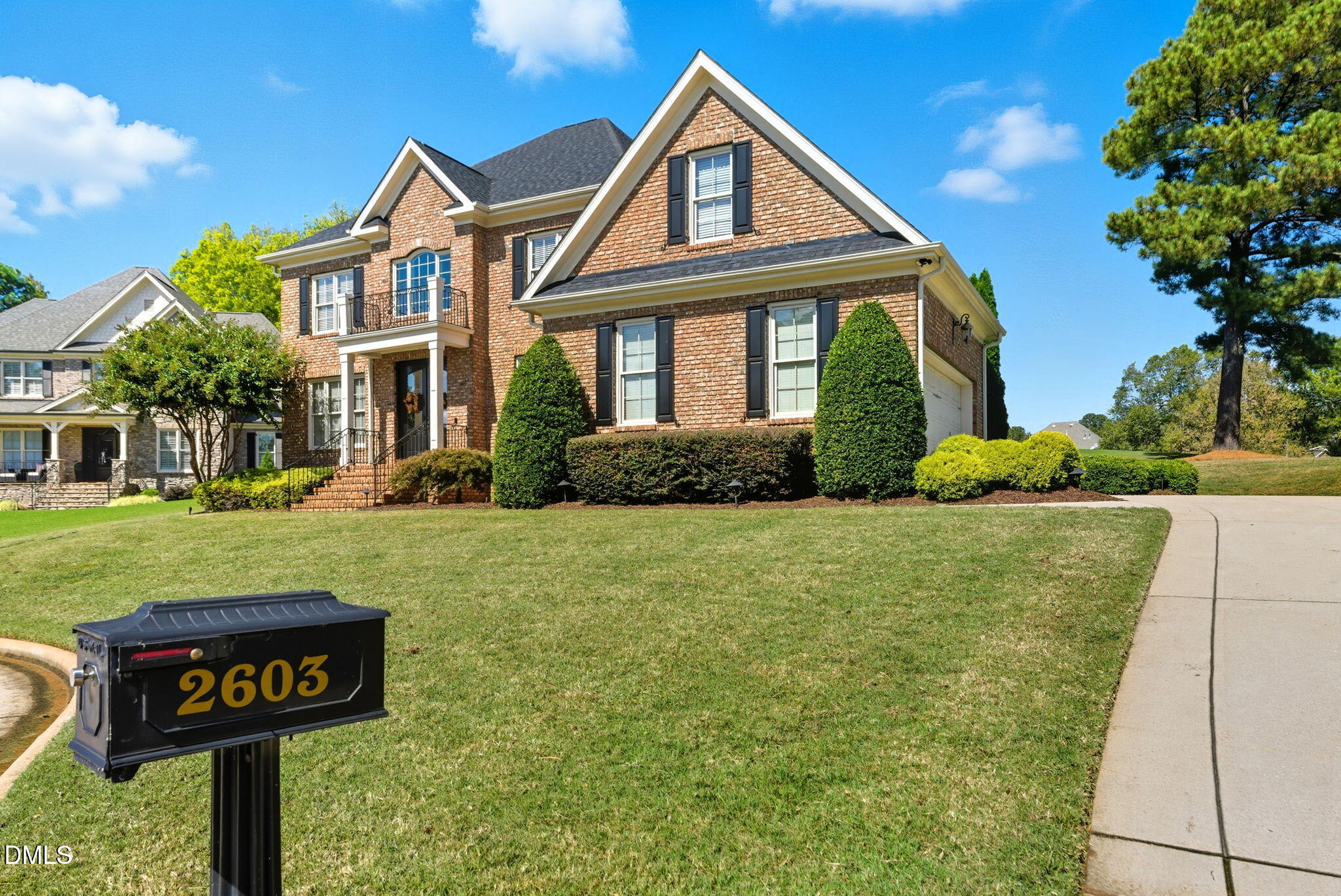 2603 Peachleaf Street