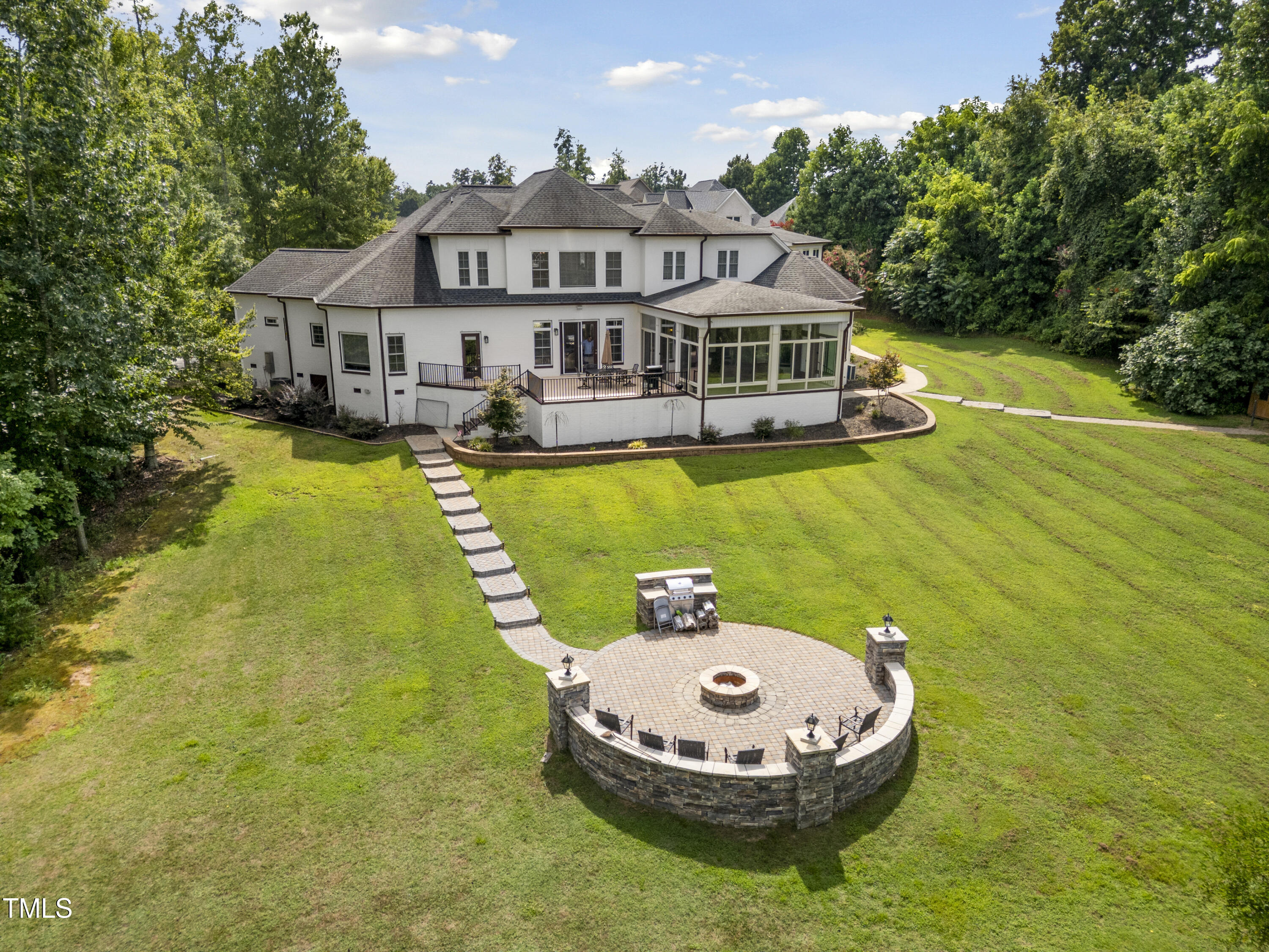 1326 Lochshire Drive
