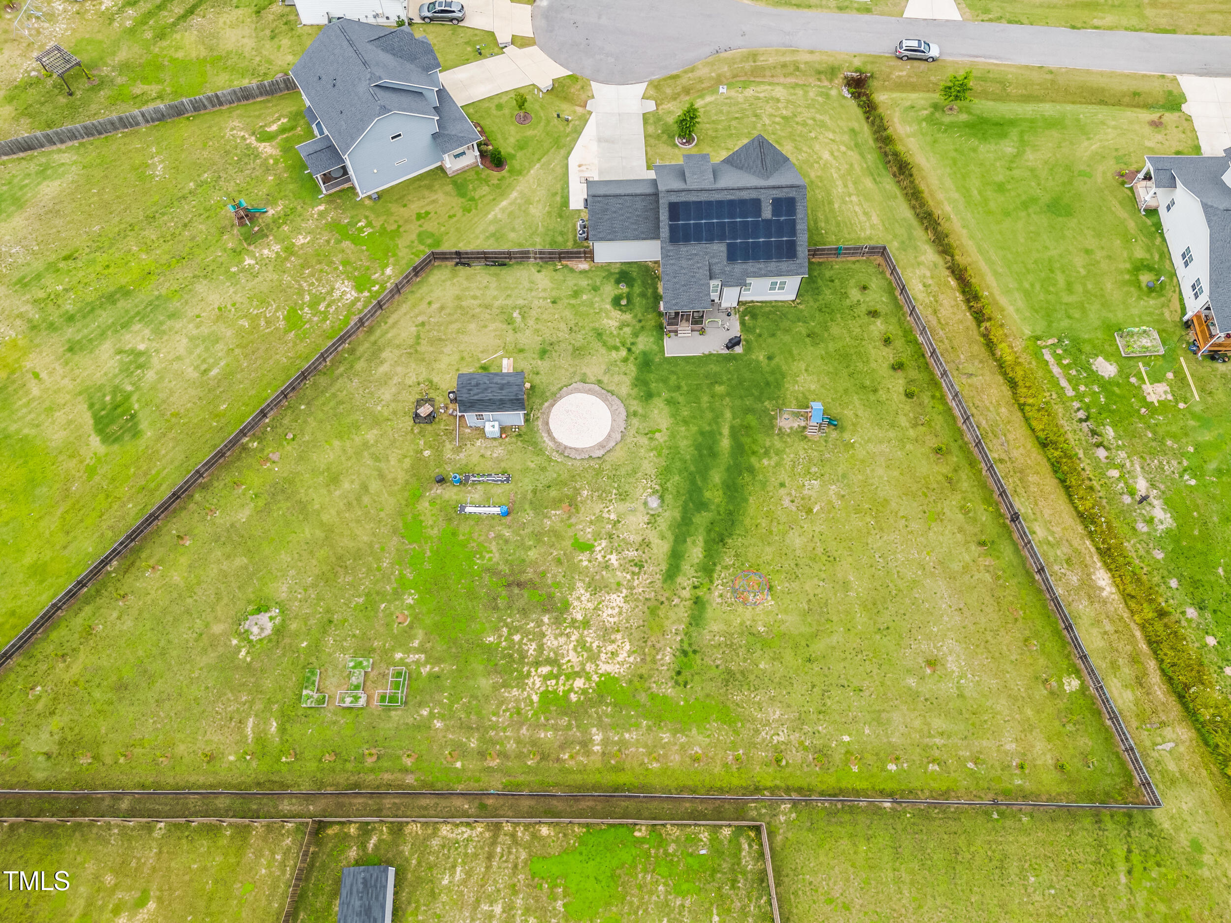 137 Clydes Point Way