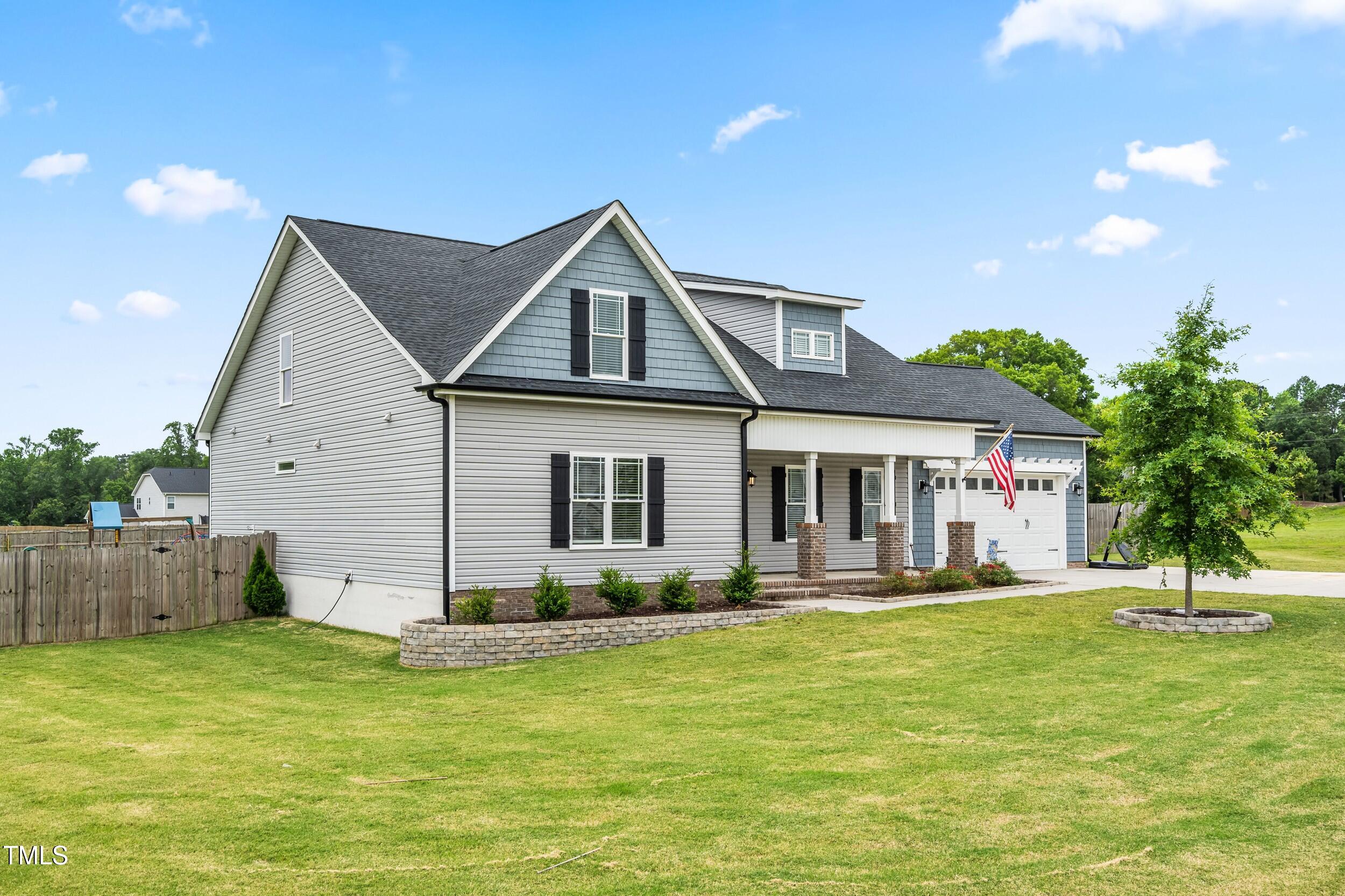 137 Clydes Point Way