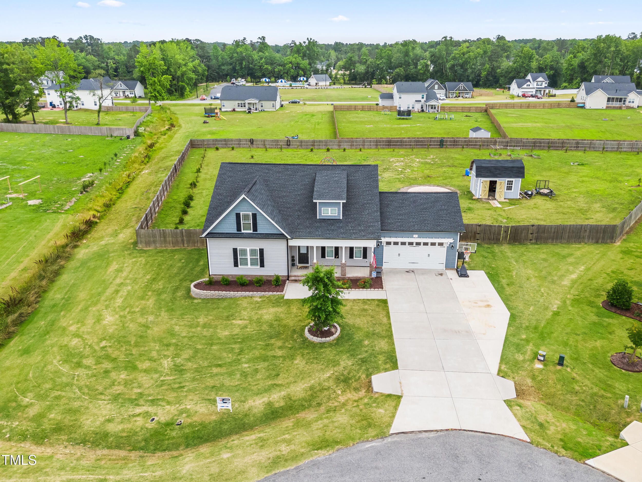 137 Clydes Point Way