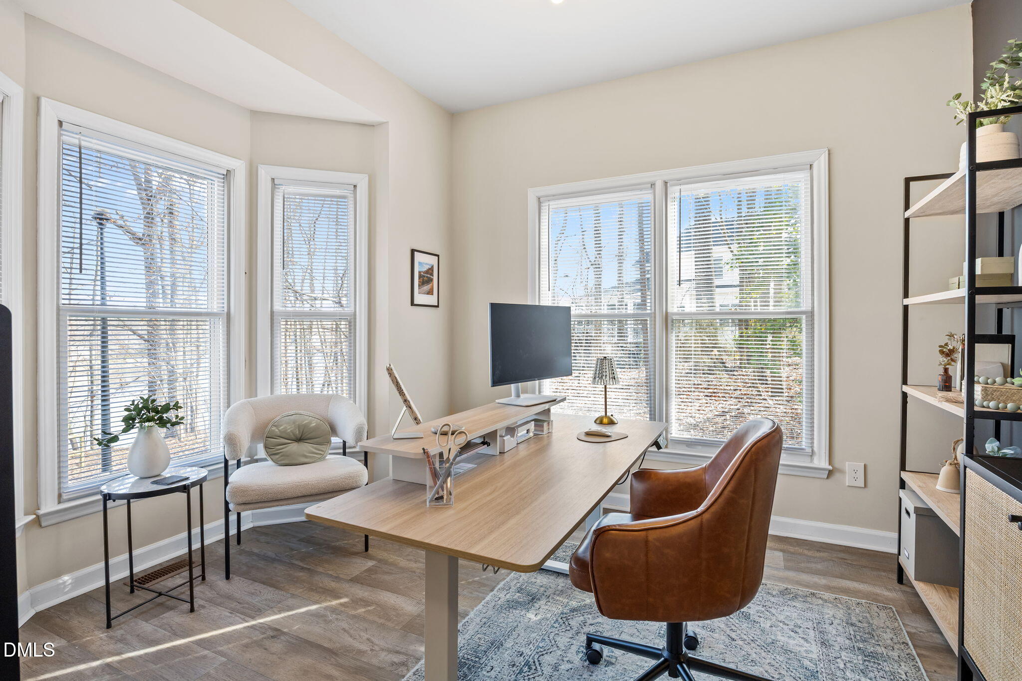 220 Riverwalk Circle