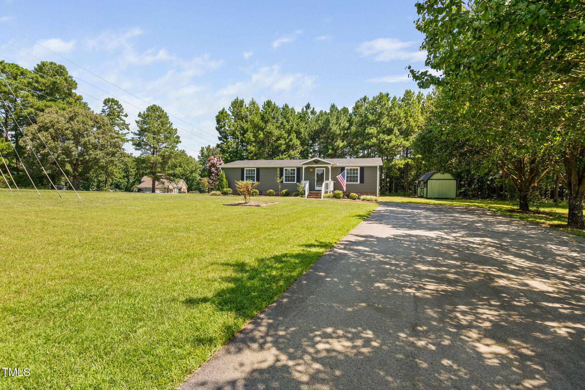 15 Pond Ridge Road