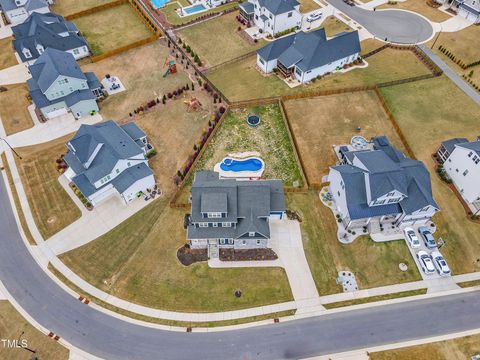 listing image 80
