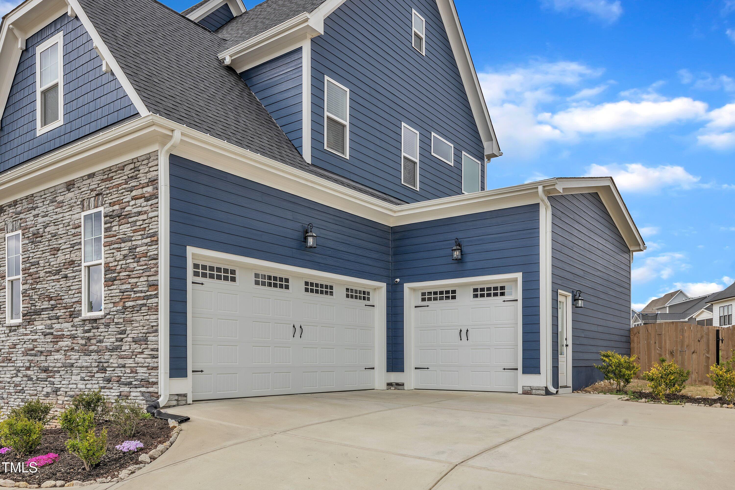 1160 Duke Farm Drive