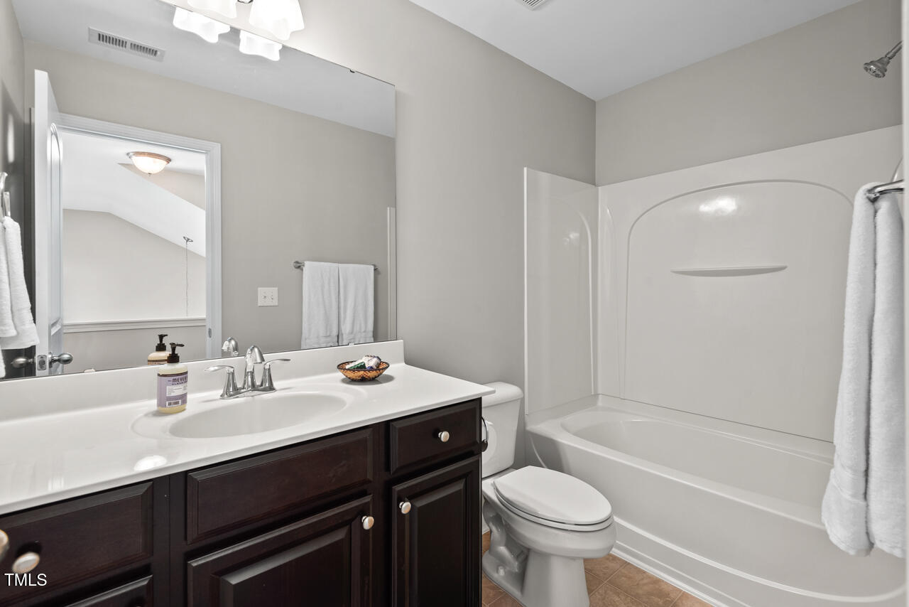 Durham, North Carolina 27705, United States, 3 Bedrooms Bedrooms, ,3 BathroomsBathrooms,Residential,Pending,89791