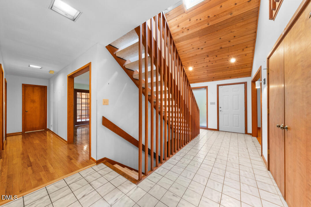 1412 Arboretum Drive