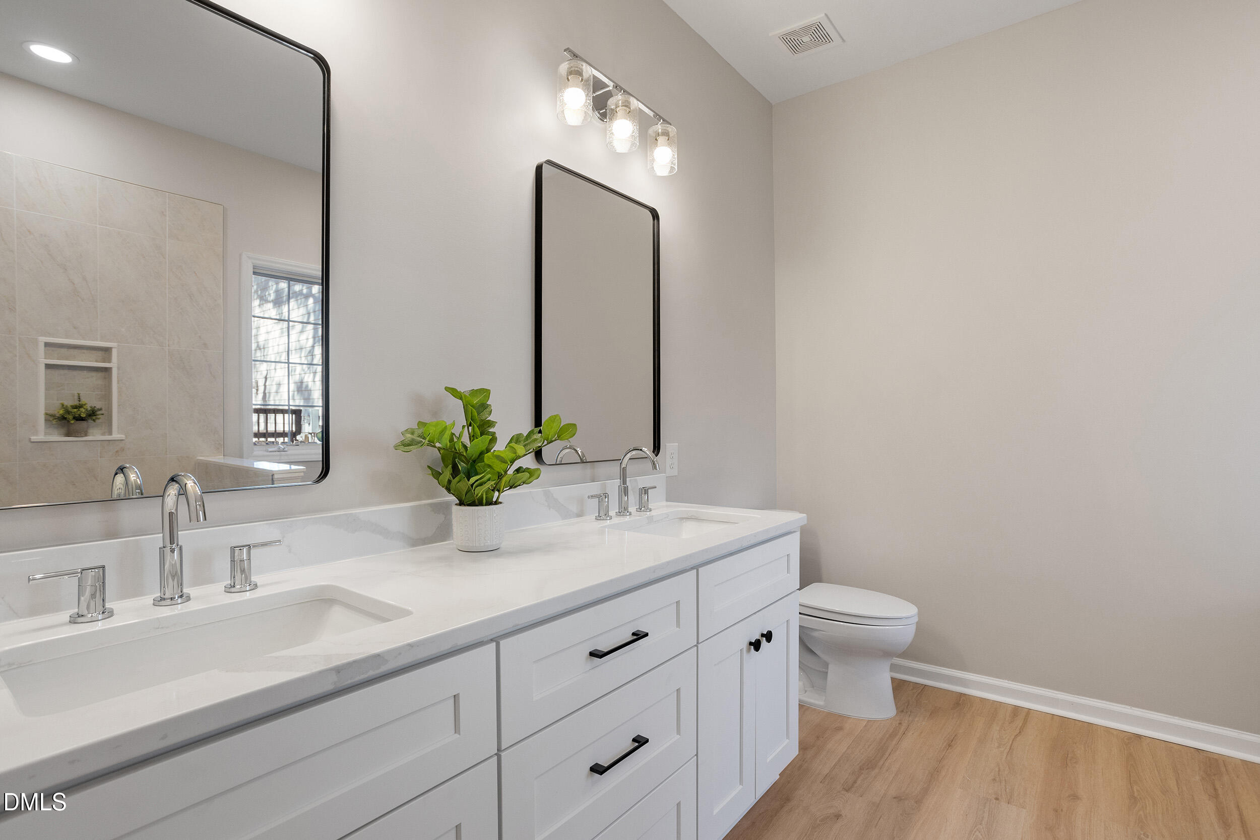 2416 Buckwater Court