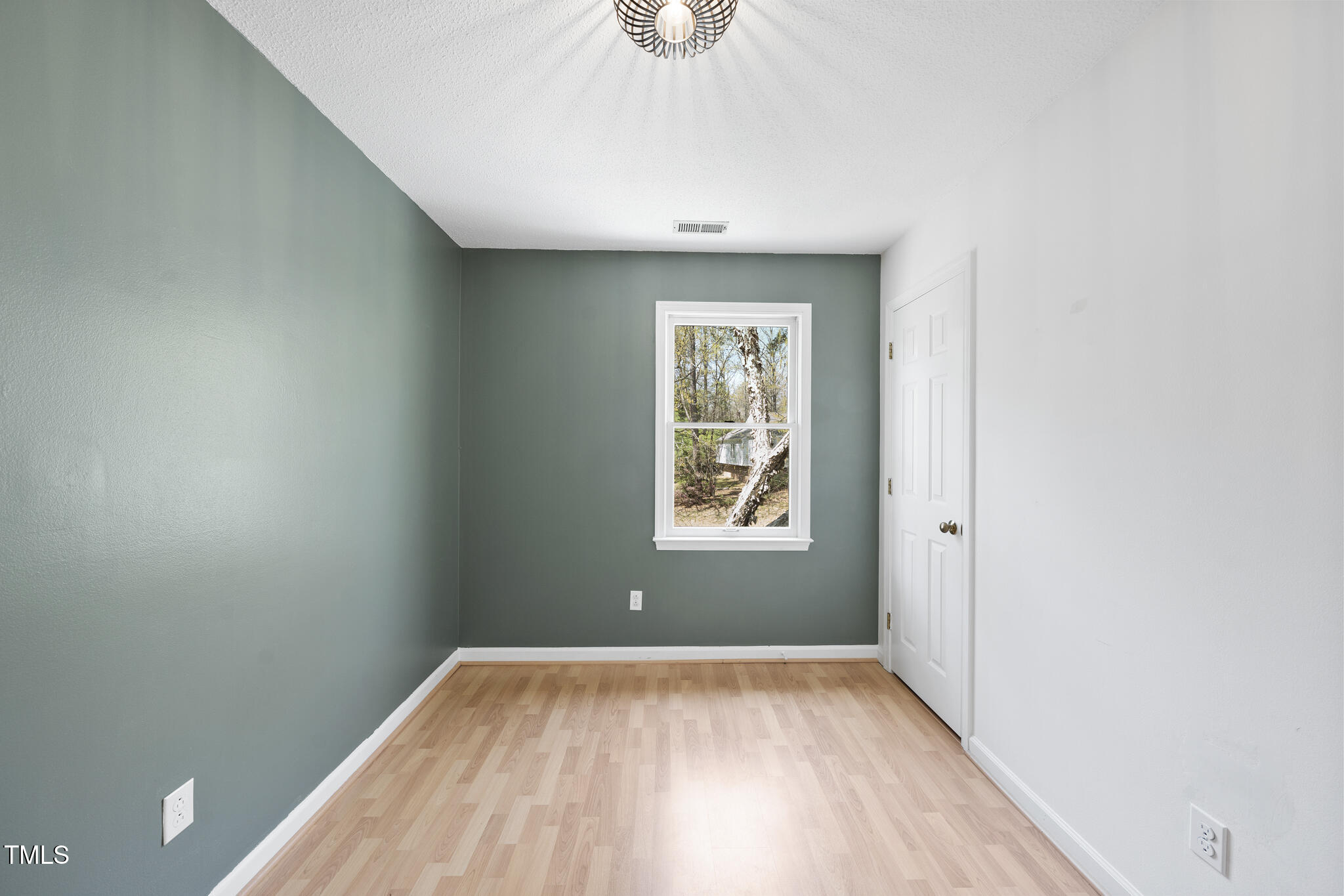 Durham, North Carolina 27713, United States, 4 Bedrooms Bedrooms, ,4 BathroomsBathrooms,Residential,Pending,102957