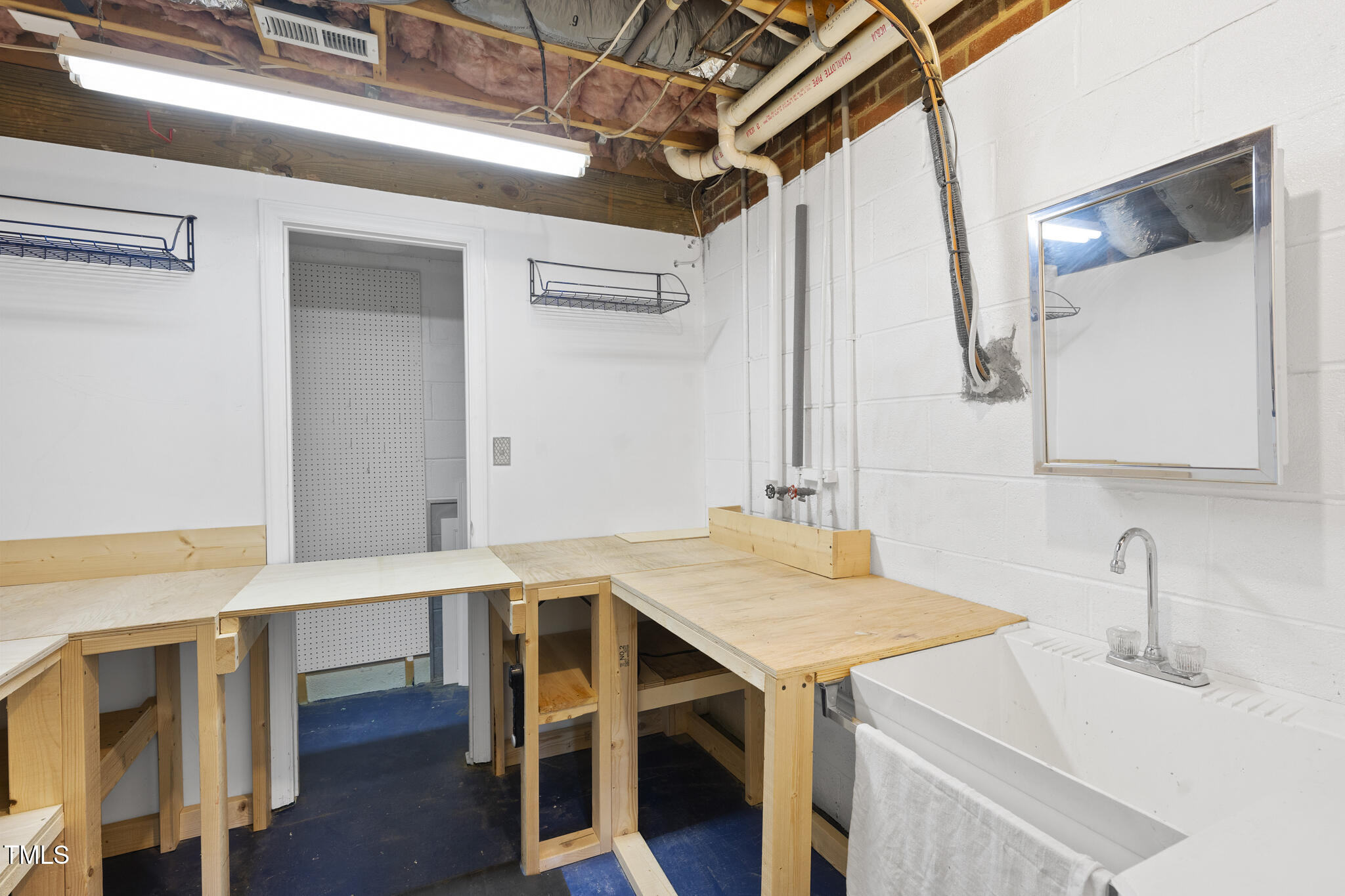 Durham, North Carolina 27713, United States, 4 Bedrooms Bedrooms, ,4 BathroomsBathrooms,Residential,Pending,102957