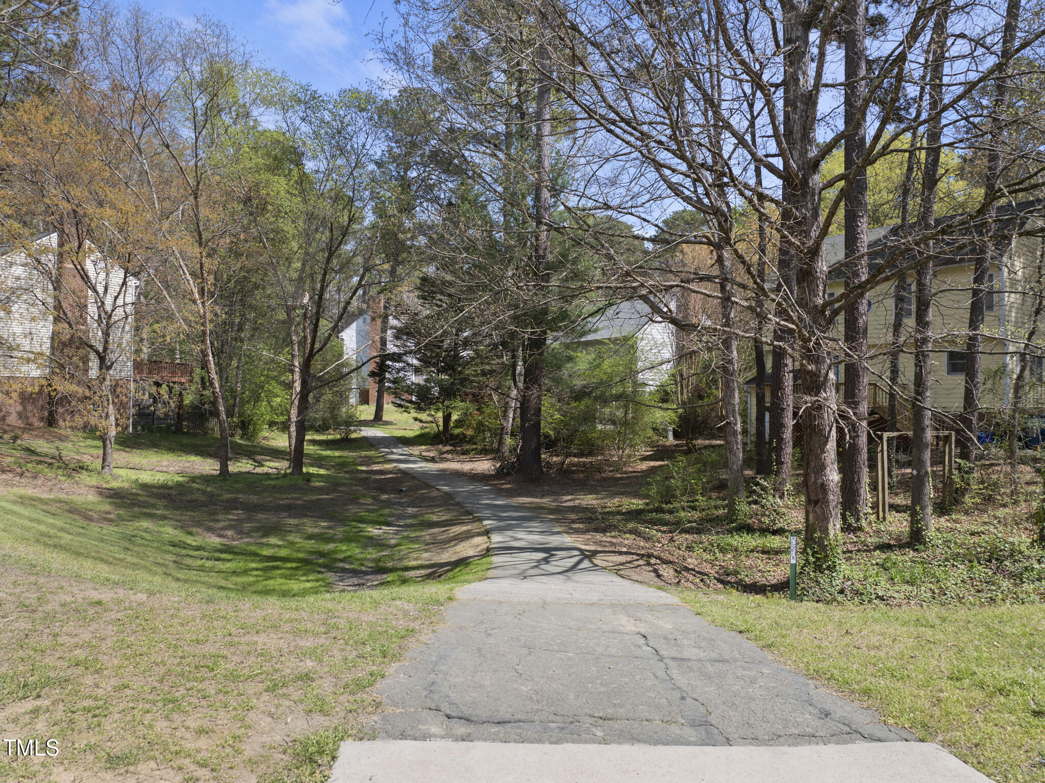 Durham, North Carolina 27713, United States, 4 Bedrooms Bedrooms, ,4 BathroomsBathrooms,Residential,Pending,102957