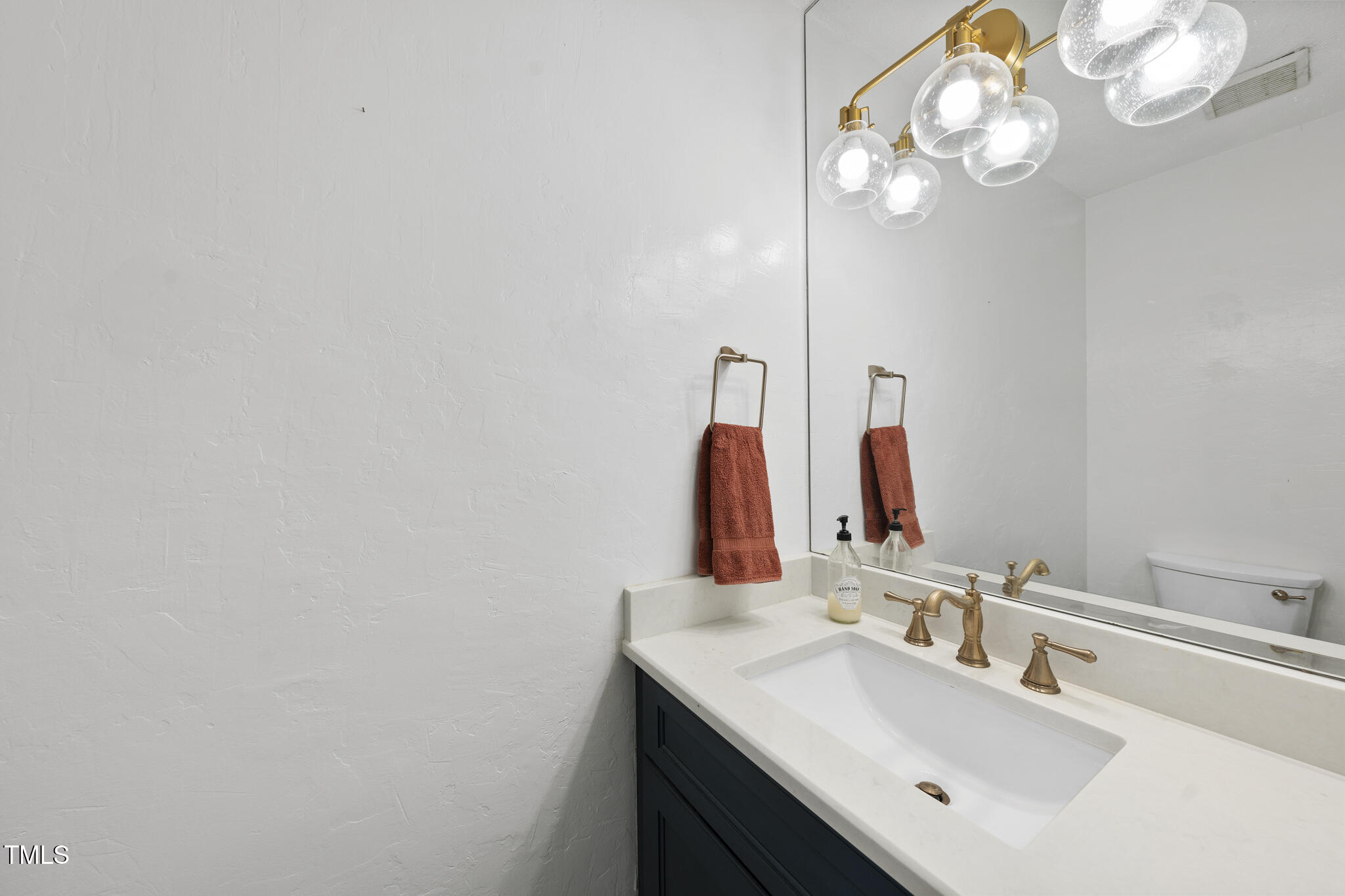 Durham, North Carolina 27713, United States, 4 Bedrooms Bedrooms, ,4 BathroomsBathrooms,Residential,Pending,102957