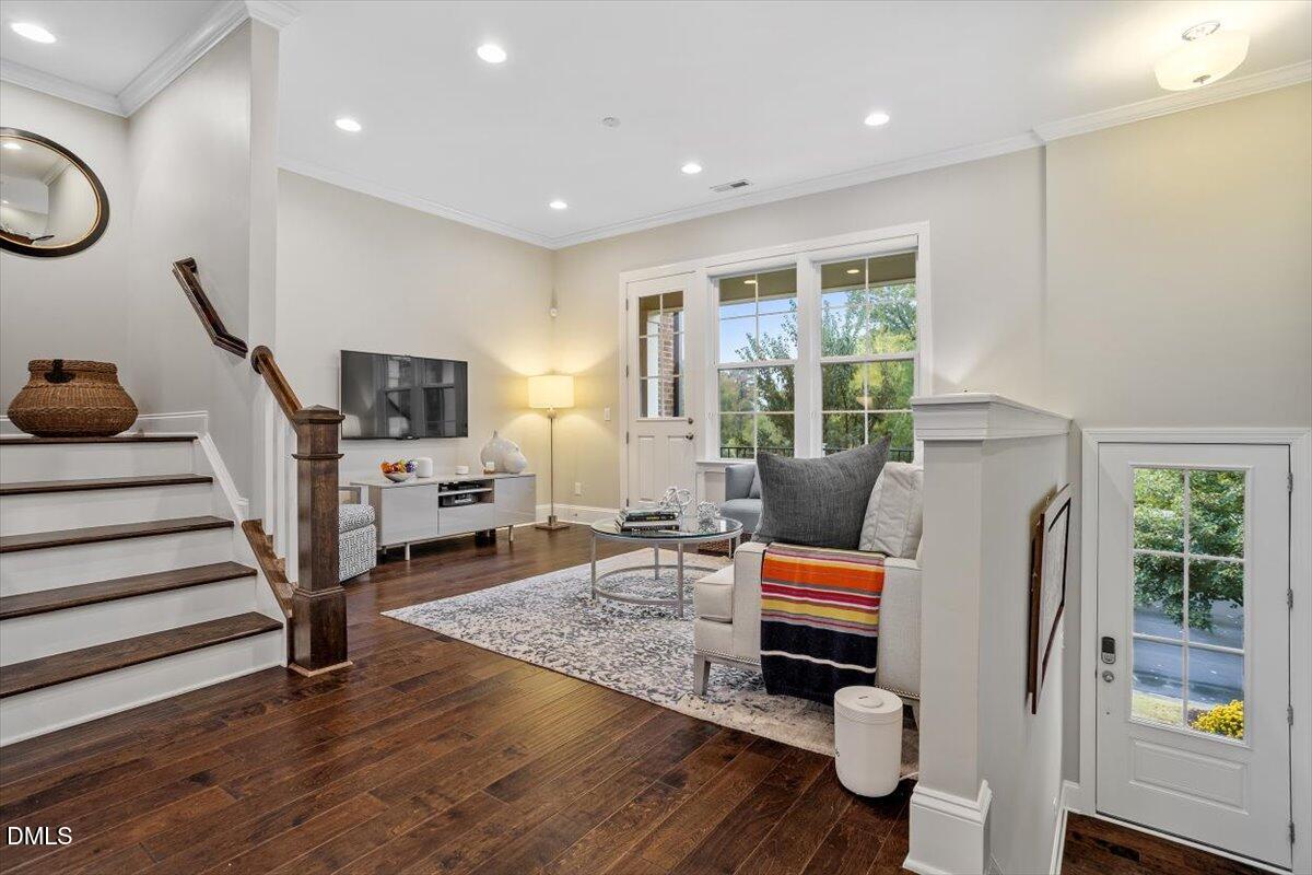 887 Wake Towne Drive