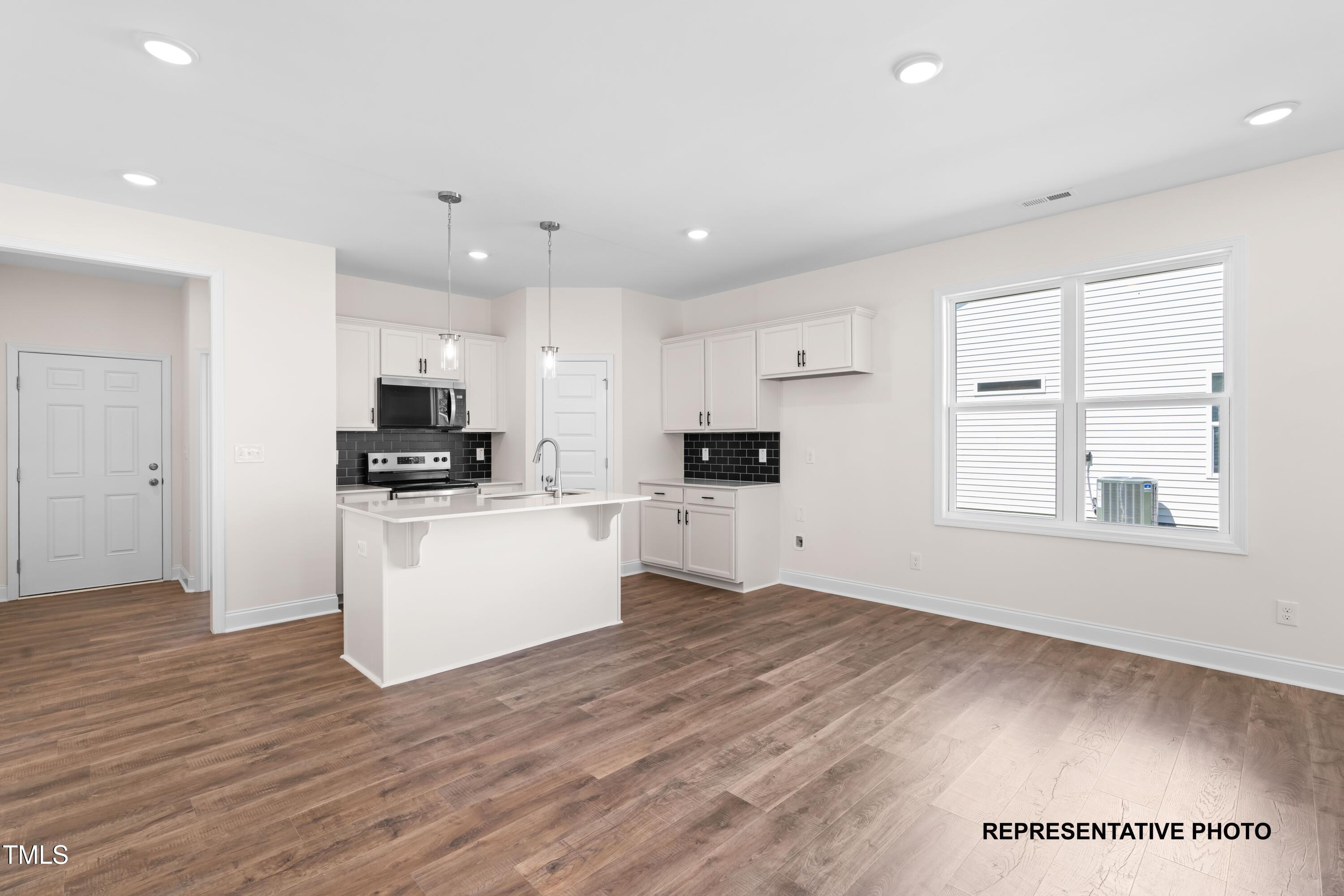 130 W Saltgrass Lane