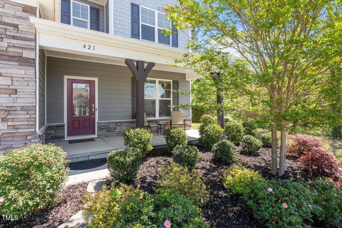 421 Long Lake Drive