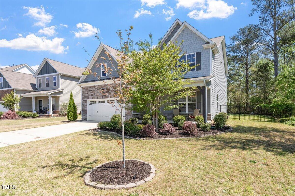 421 Long Lake Drive