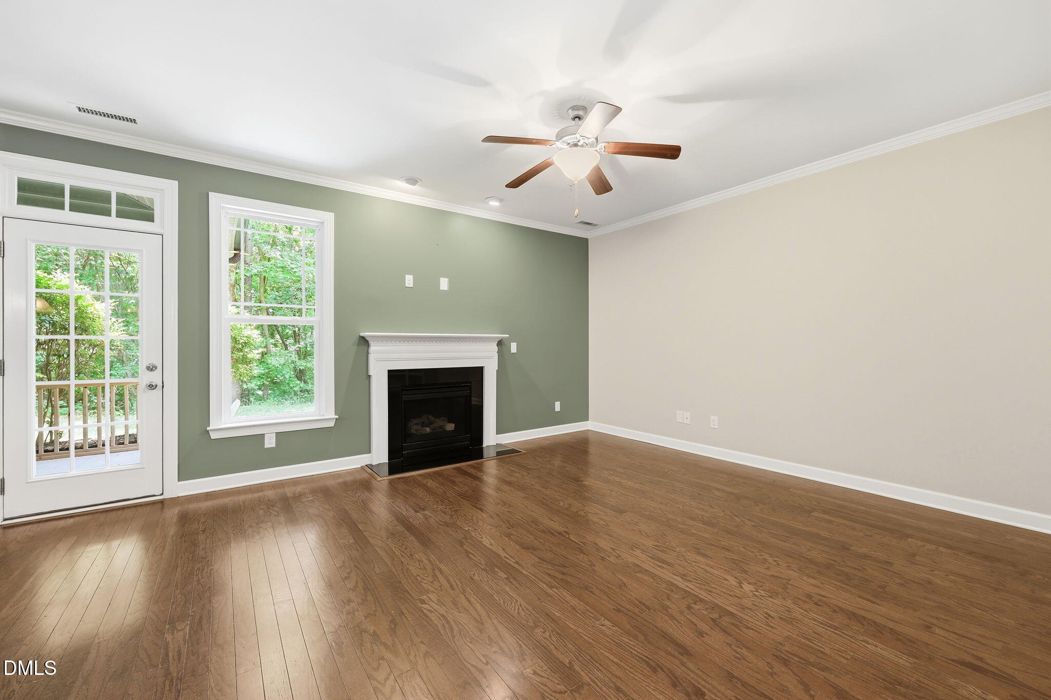 320 Rose Walk Lane