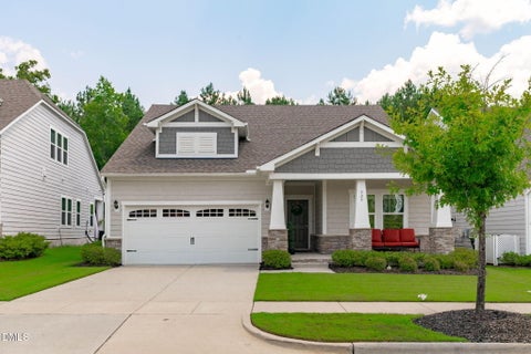 Photo of 529 Oaks End Drive, Holly Springs, NC 27540 (MLS # 10183673)