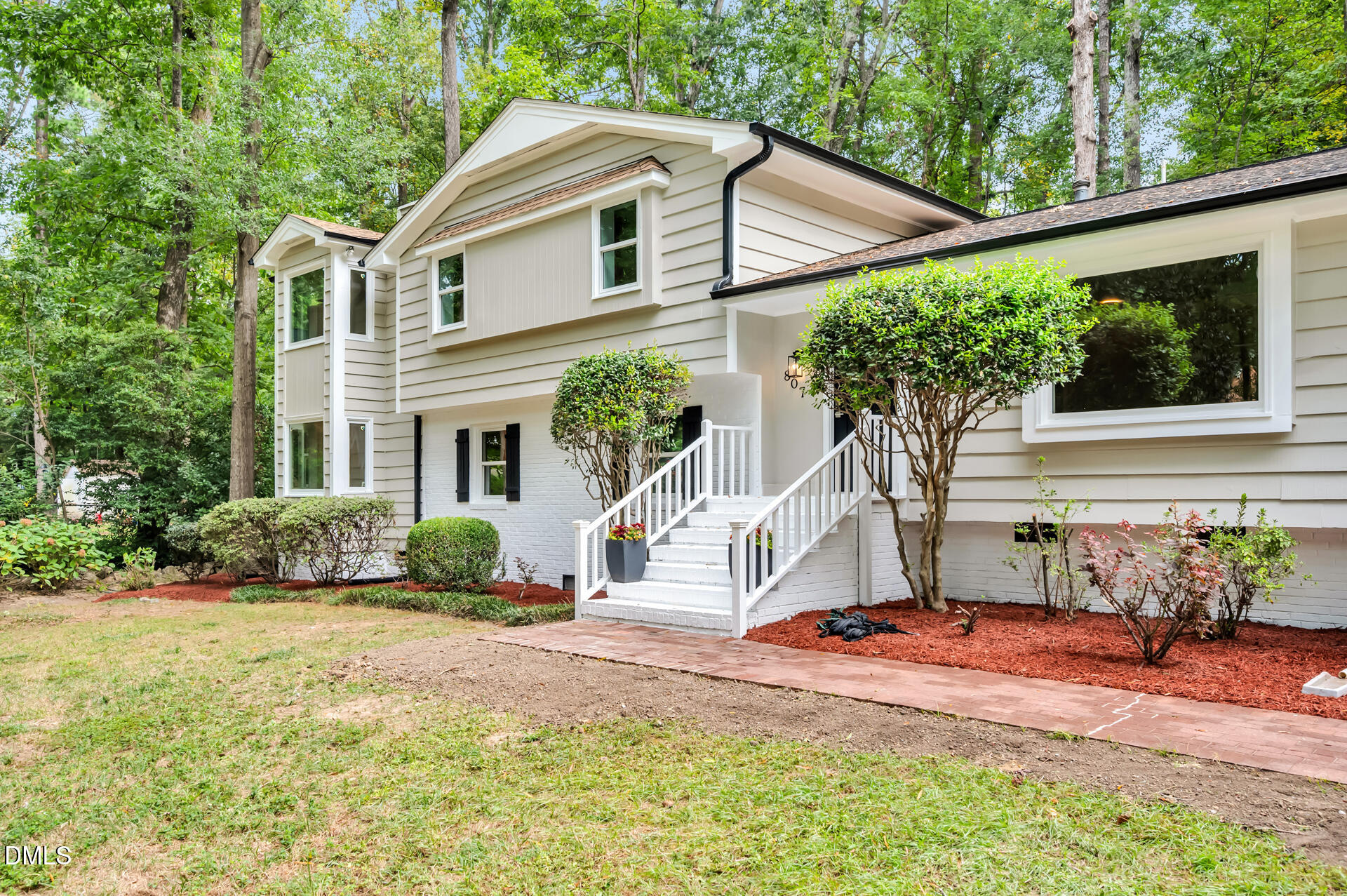 807 Ellynn Drive