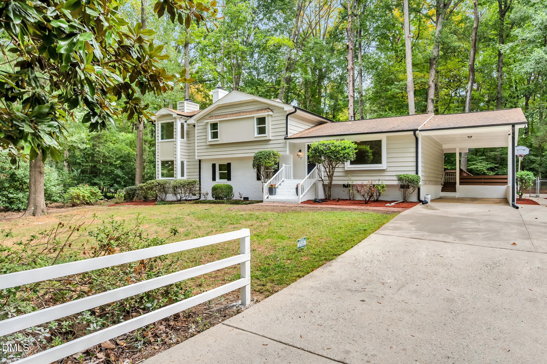 807 Ellynn Drive