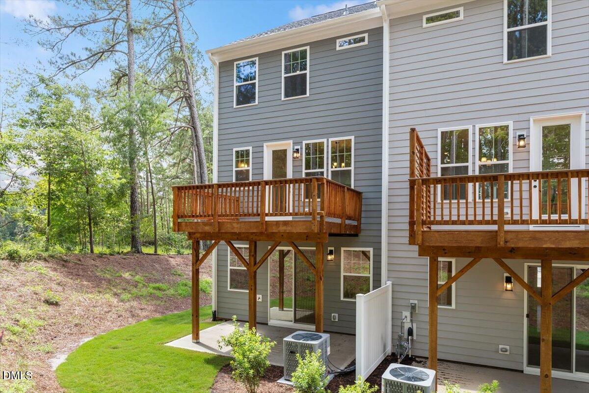 1113 Blackthorn Lane