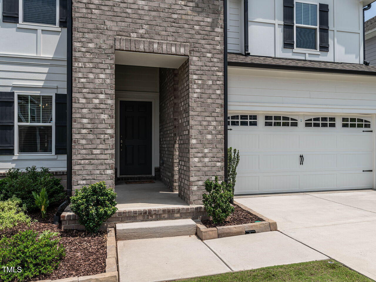 725 Sage Oak Lane
