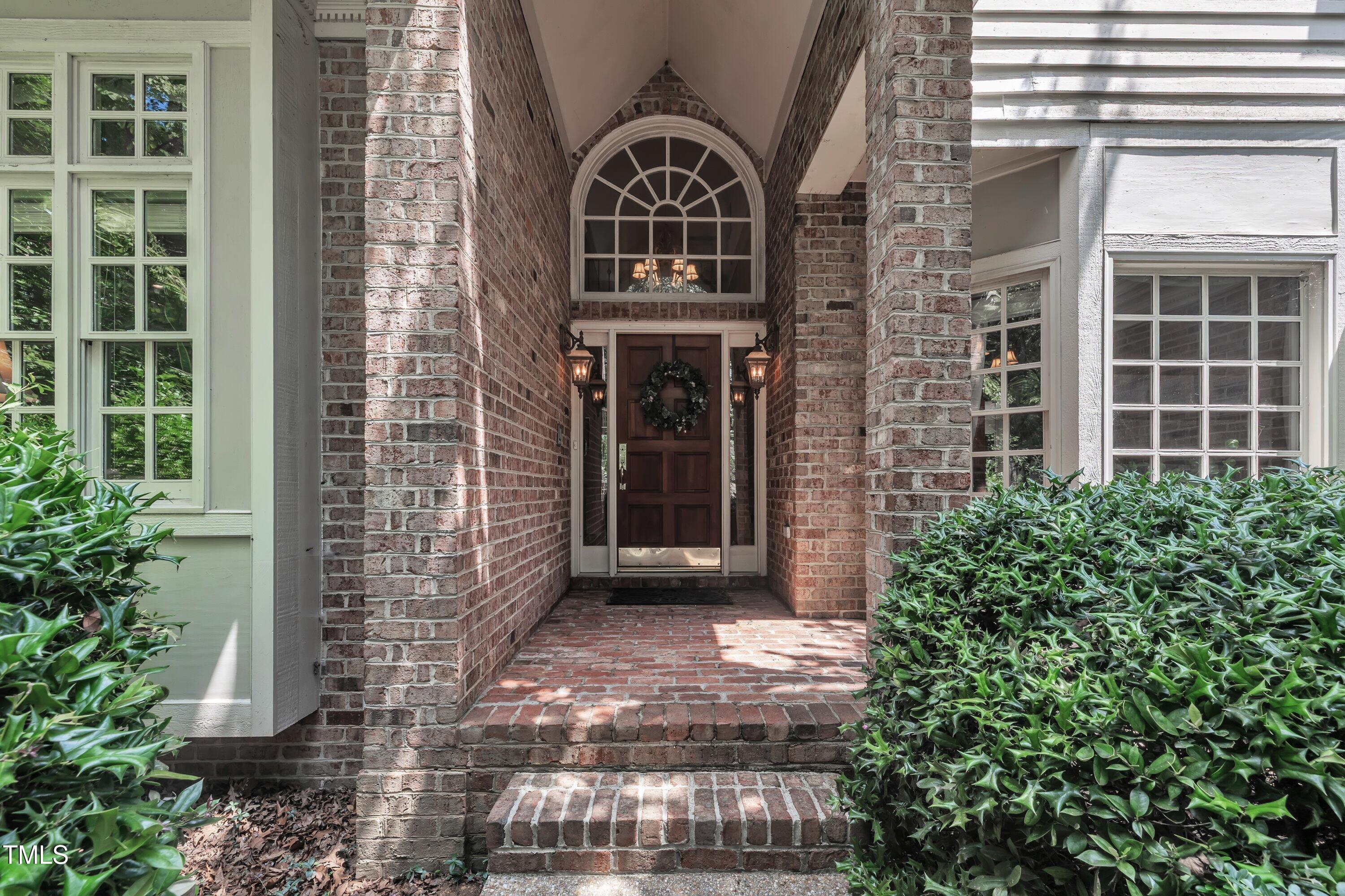 105 Blackford Court
