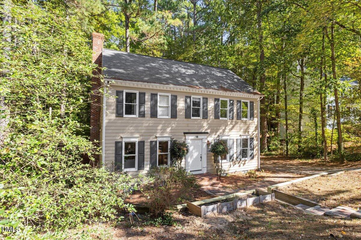 18 W Bridlewood Trail