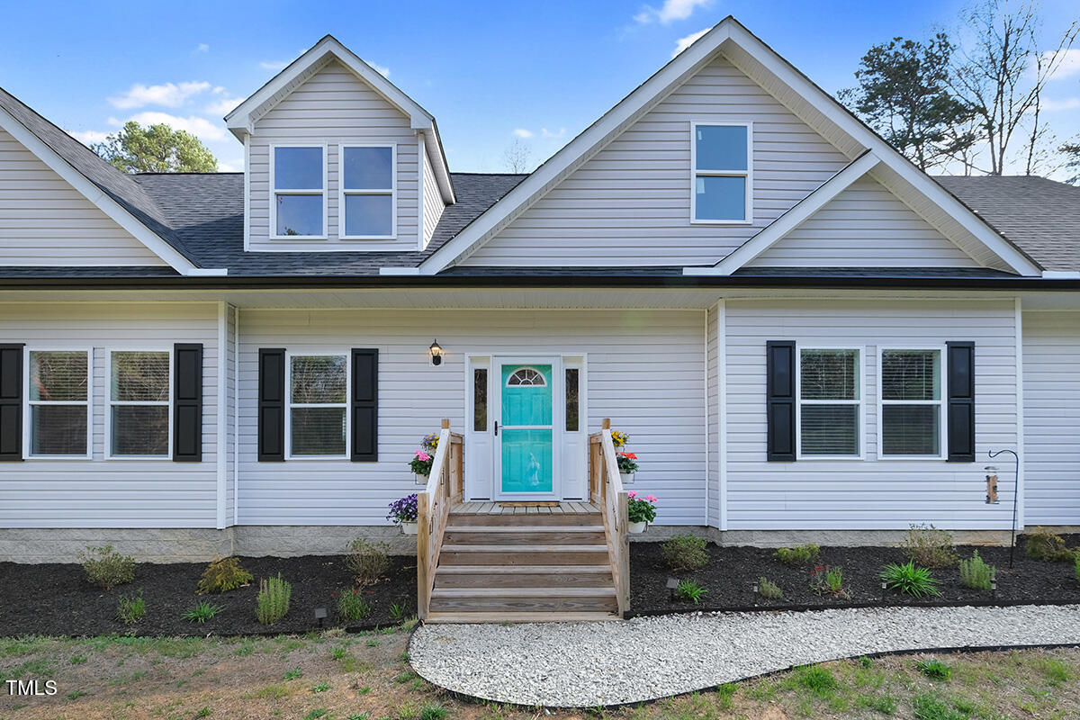 90 Ferncrest Court