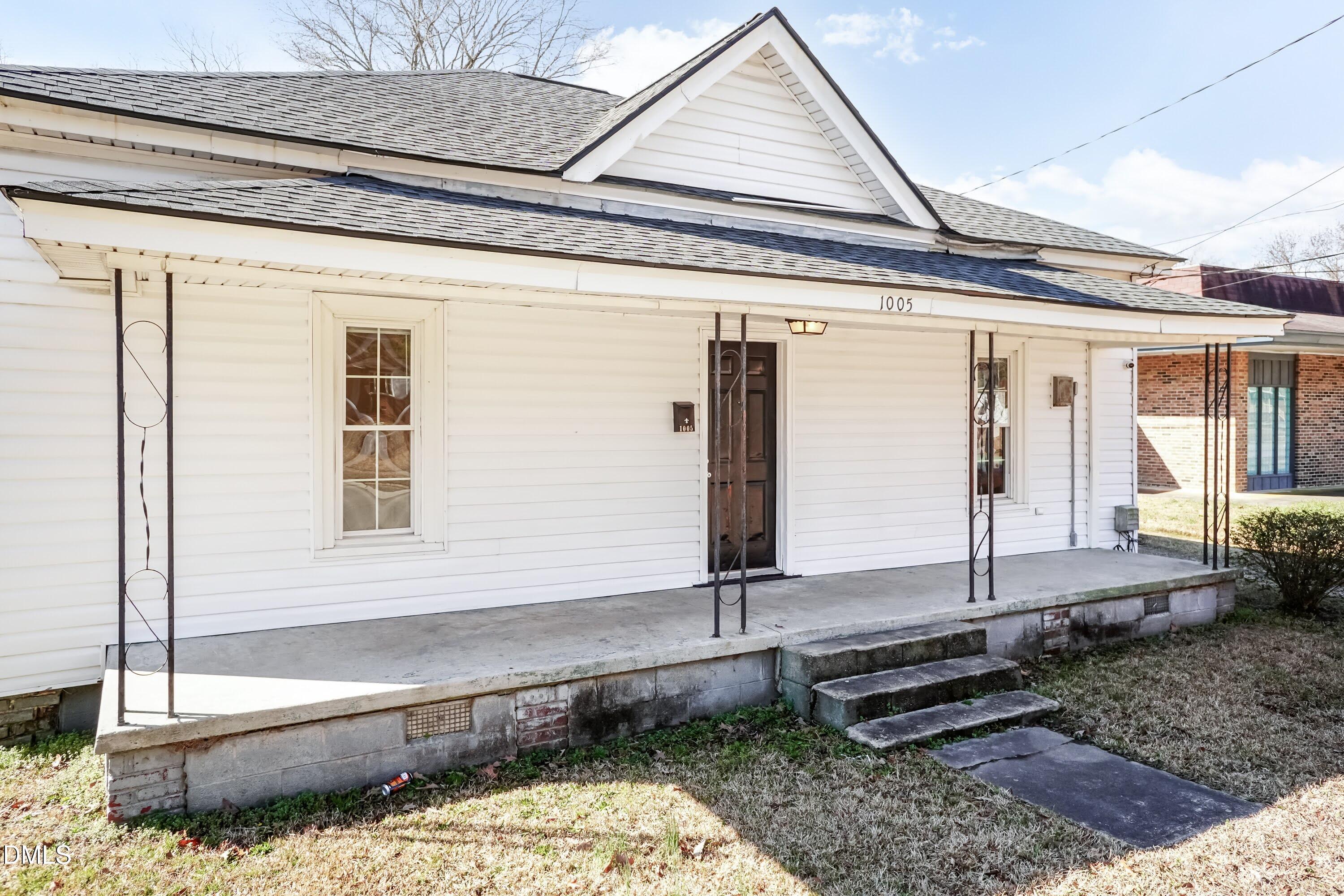 1005 W Thomas Street