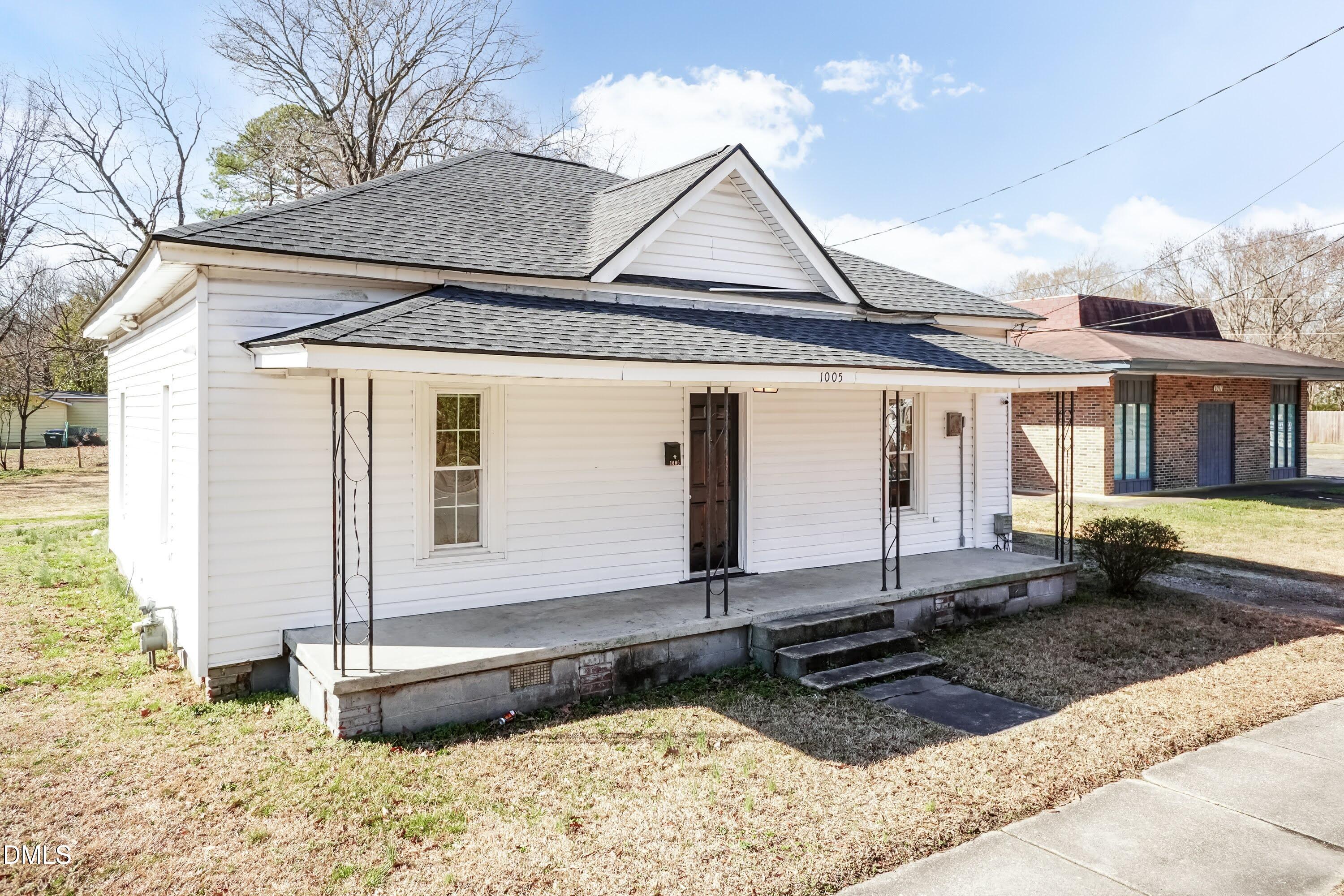 1005 W Thomas Street