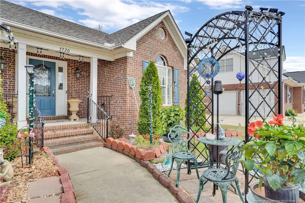 3720 Heatherbrooke Drive