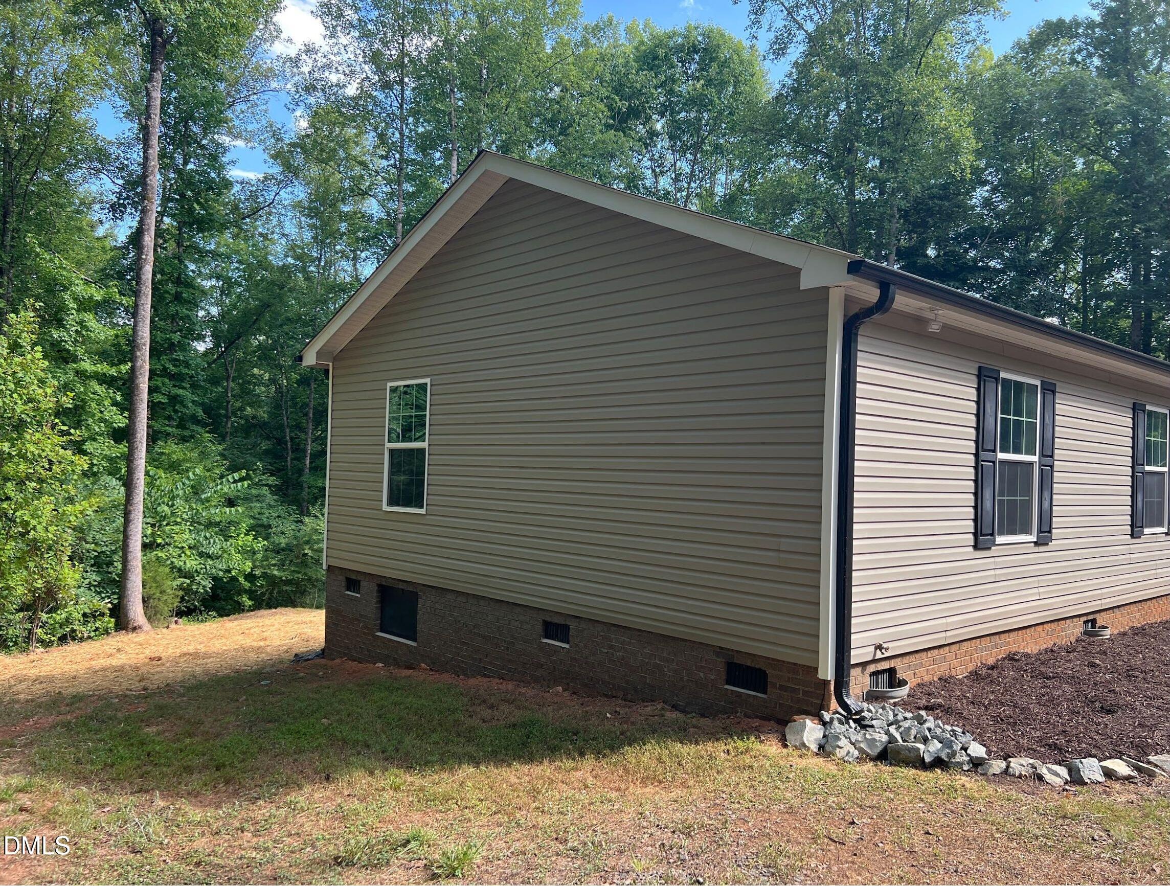 5586 Shelton Creek Road