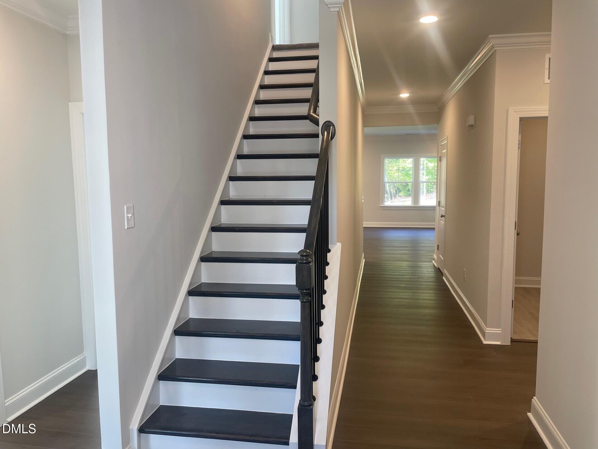 1008 Red Roses Avenue